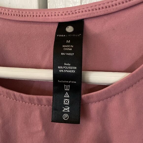 Yogalicious Rose Tank Top - Picture 4 of 4